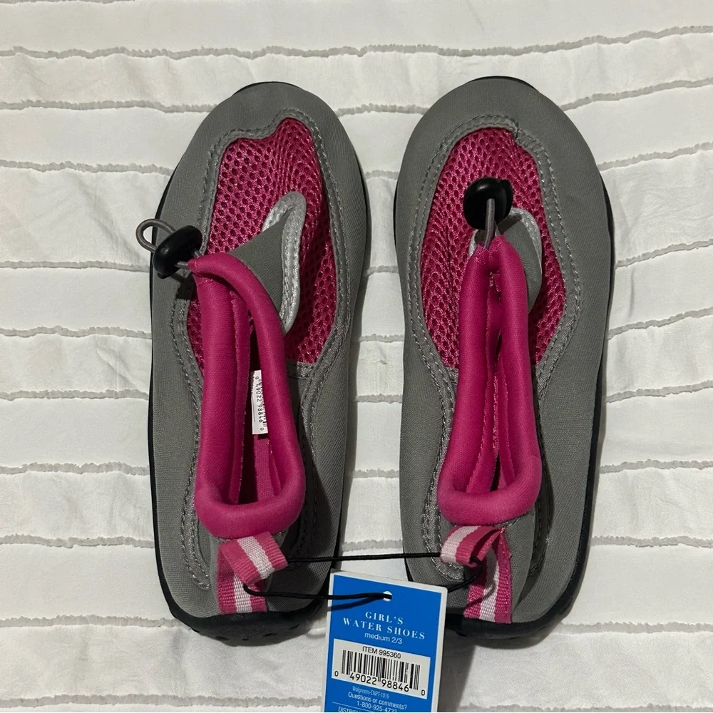 West Loop Girl’s Water Shoe Size Medium 2/3